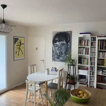 Spacious With Terrace And Garden Apartment
